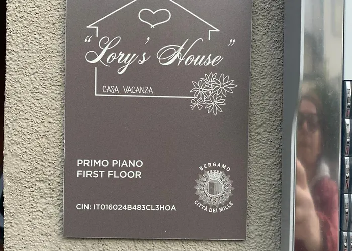 Lory's House アパート ベルガモ